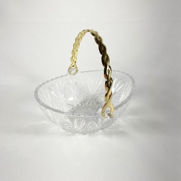 Mikasa Scalloped Edge Pressed Glass Basket With Removable Gold Tone Metal Handle - Picture 3 of 4